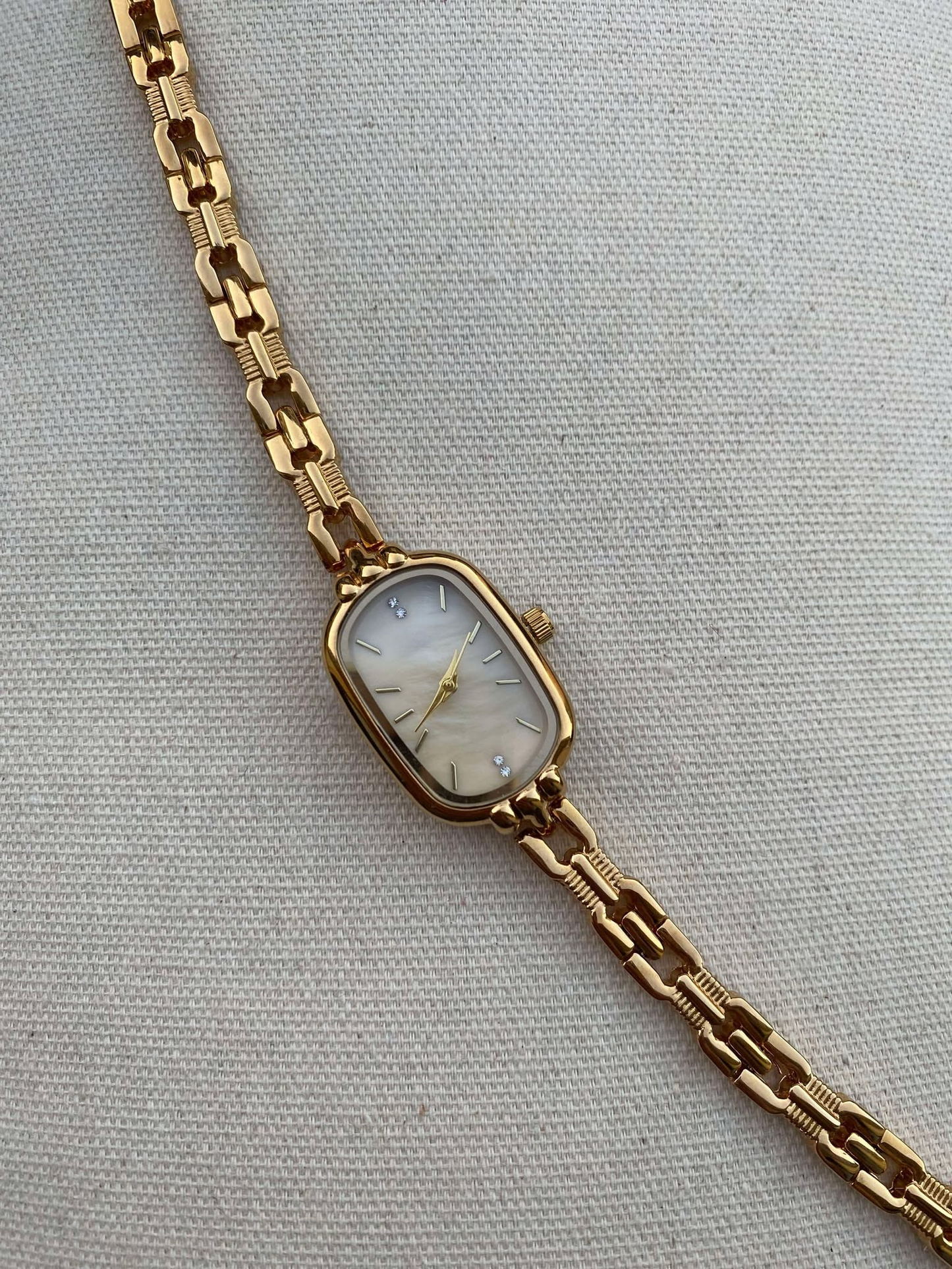 Vintage Gold Minimalist Watch