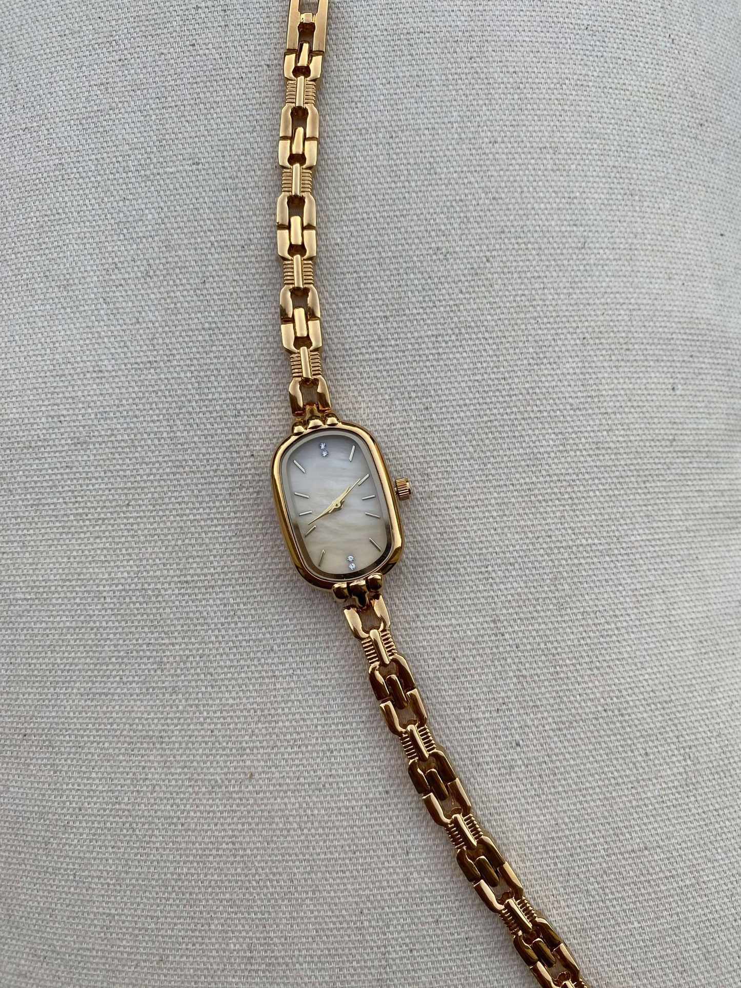Vintage Gold Minimalist Watch