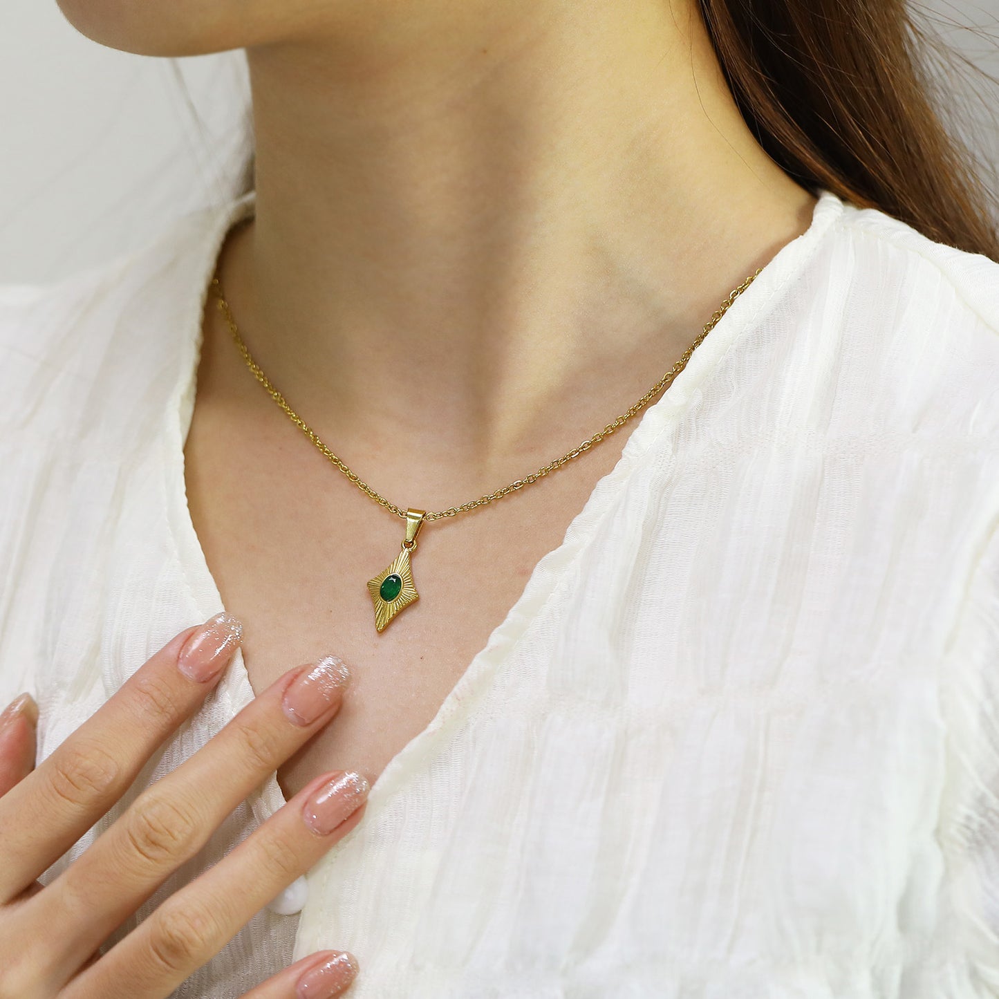 18K Gold Opal Stone Necklace