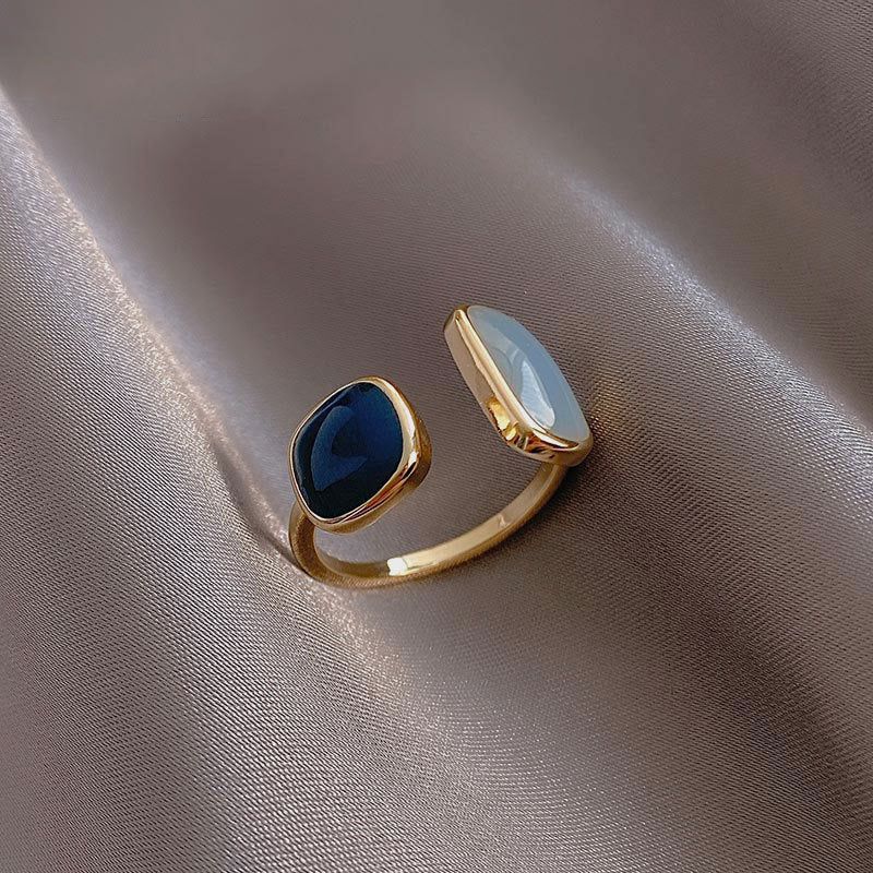 18K Gold Aquamarine Ring