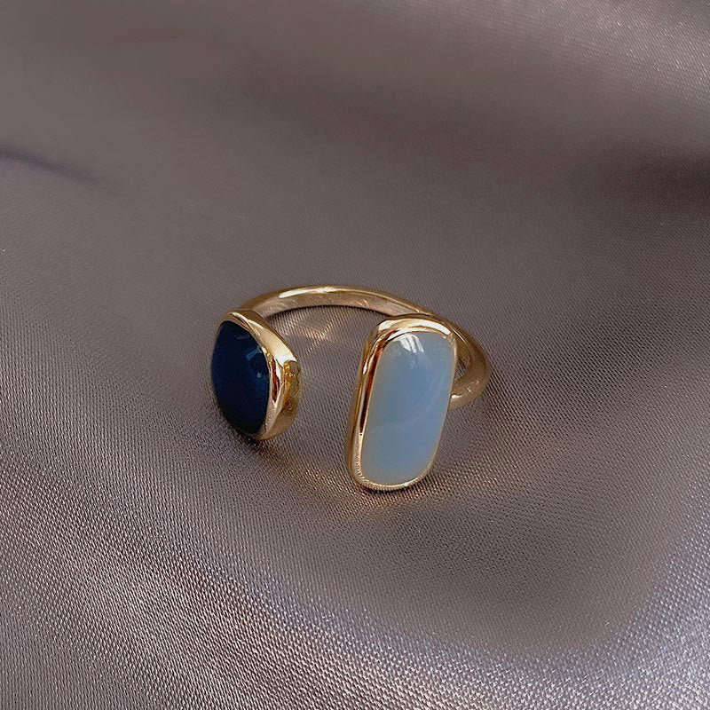 18K Gold Aquamarine Ring