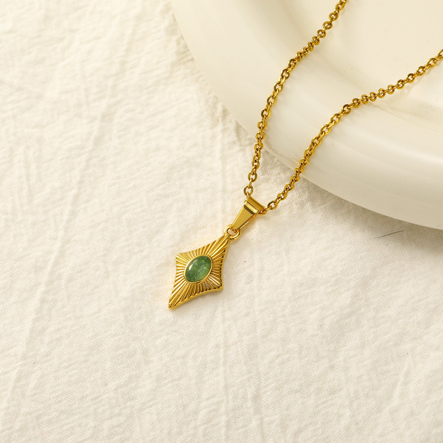 18K Gold Opal Stone Necklace