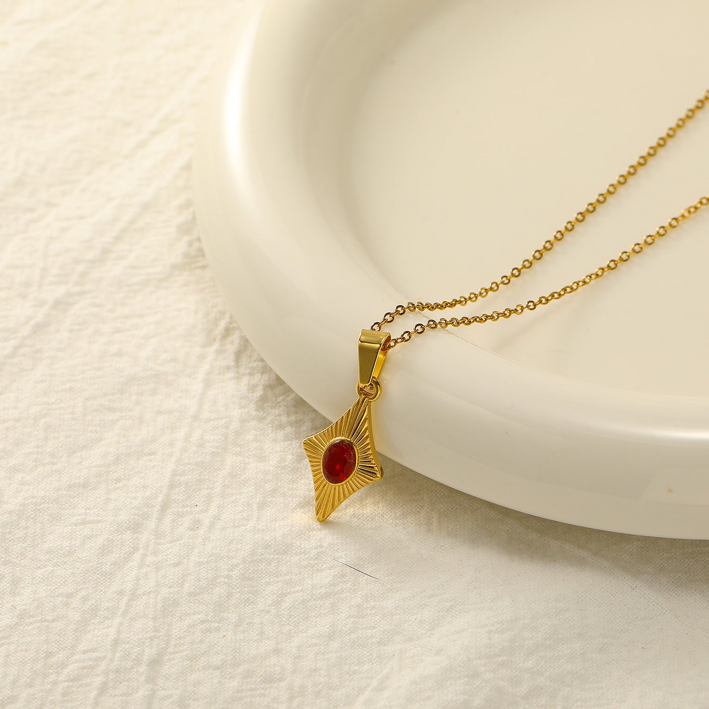 18K Gold Opal Stone Necklace