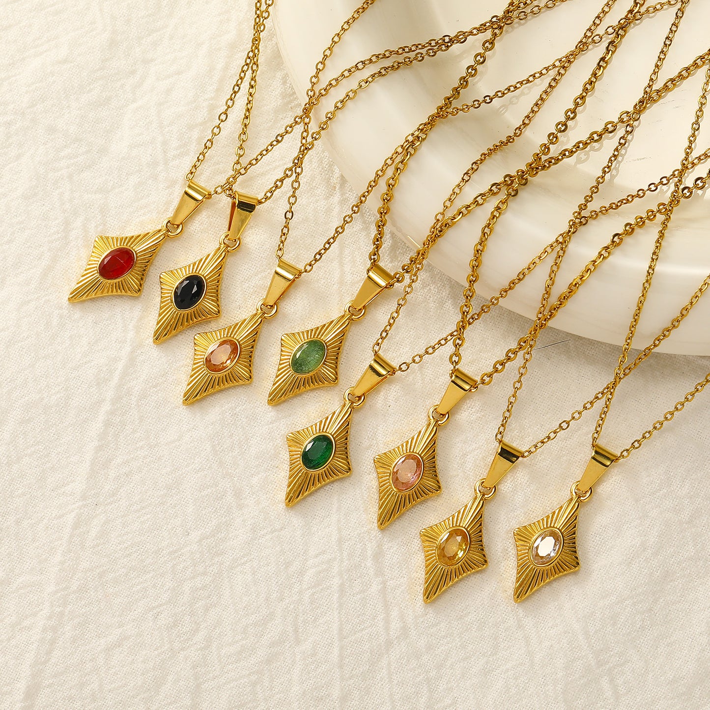 18K Gold Opal Stone Necklace