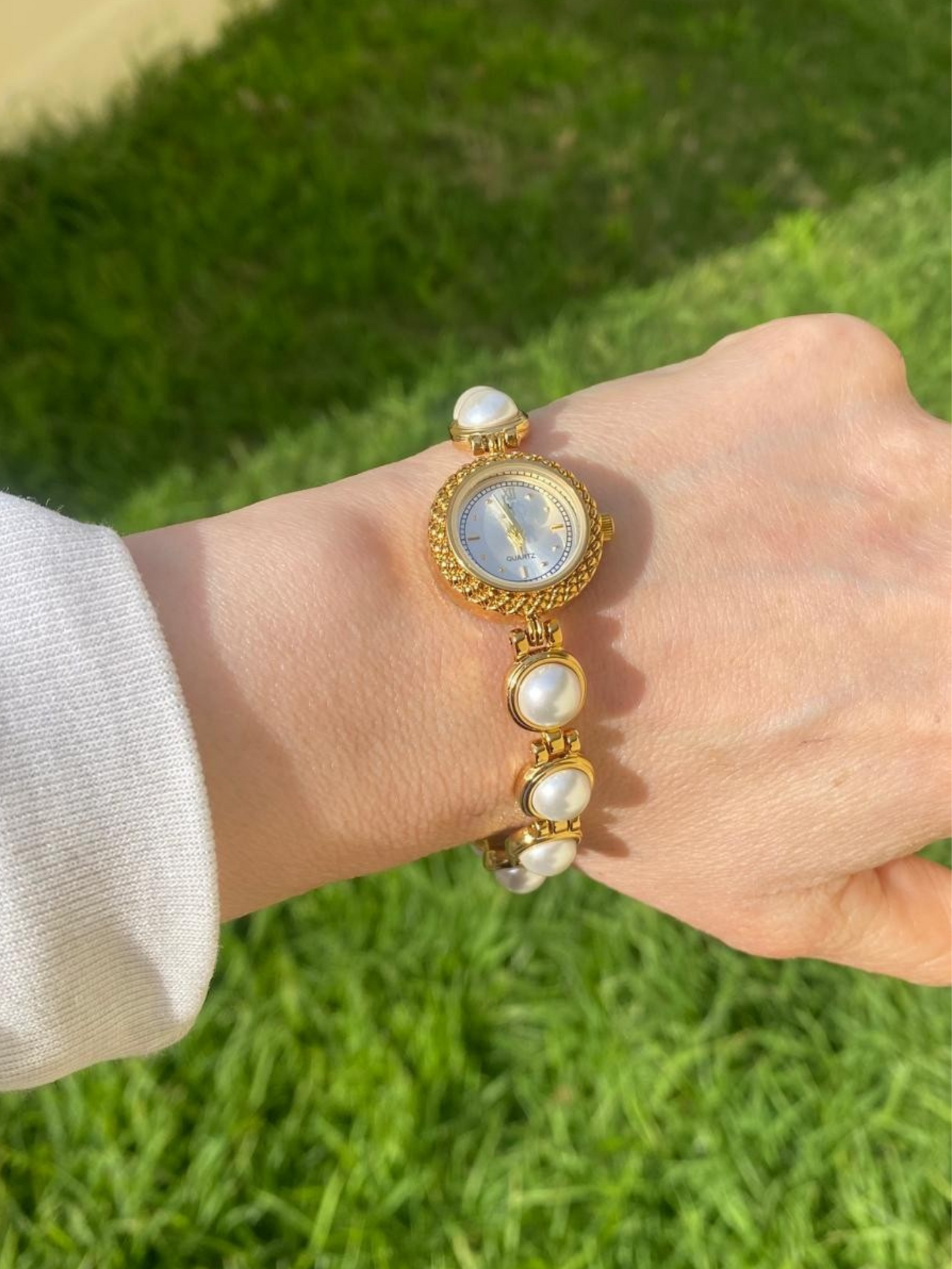 Aurelia Freshwater Pearl Watch