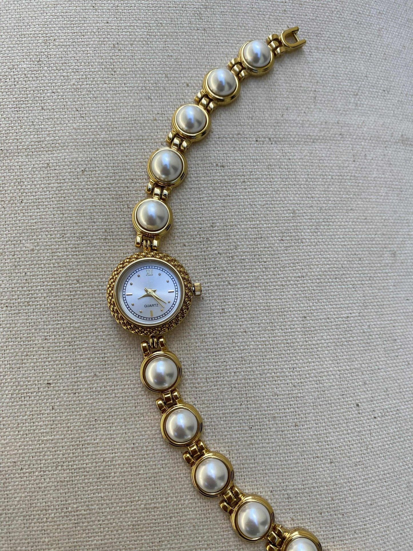 Aurelia Freshwater Pearl Watch