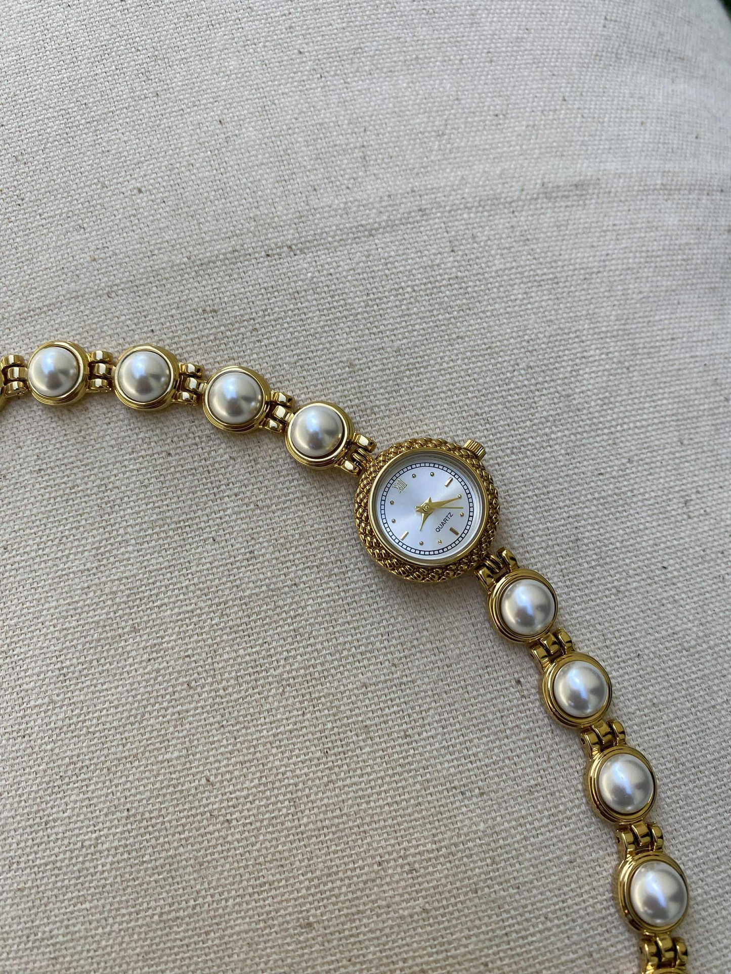 Aurelia Freshwater Pearl Watch