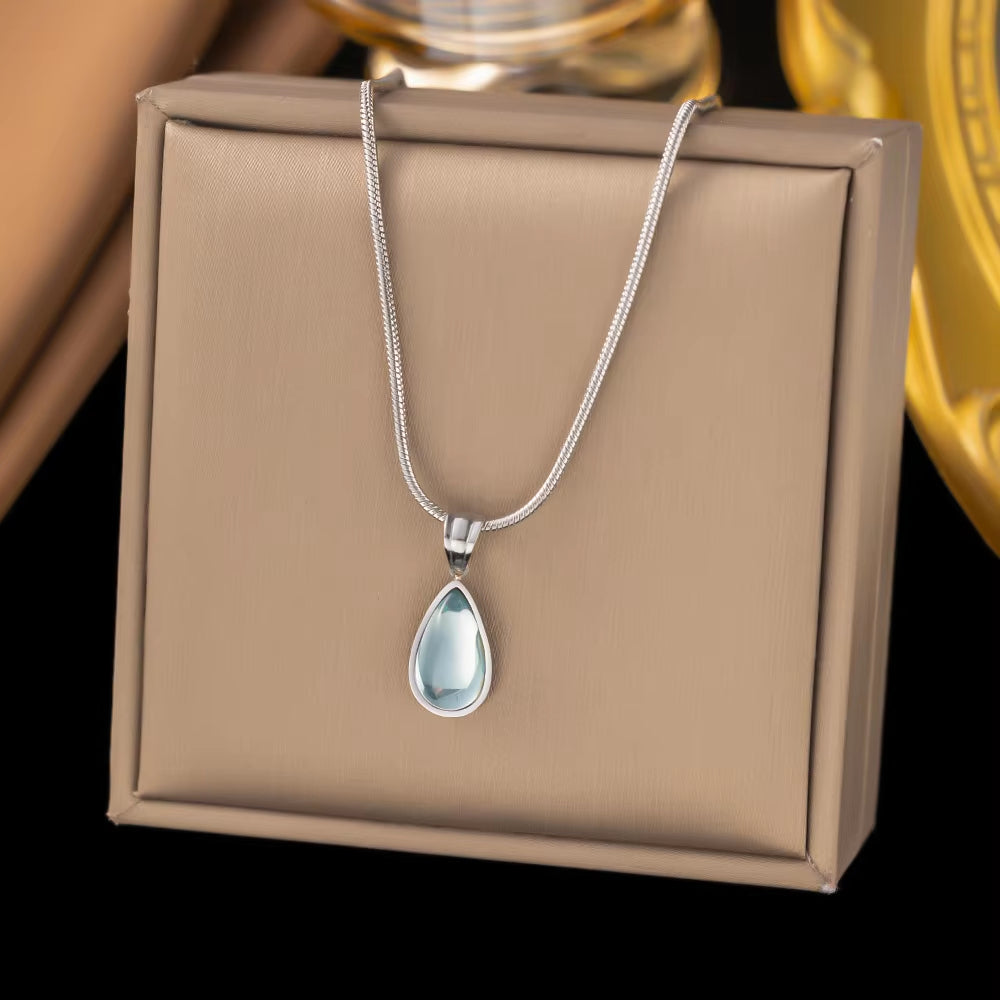 18K Gold Waterdrop Necklace