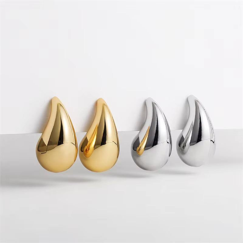 18K Teardrop Gold Earrings