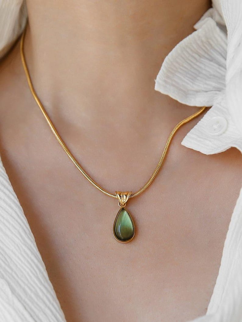 18K Gold Waterdrop Necklace
