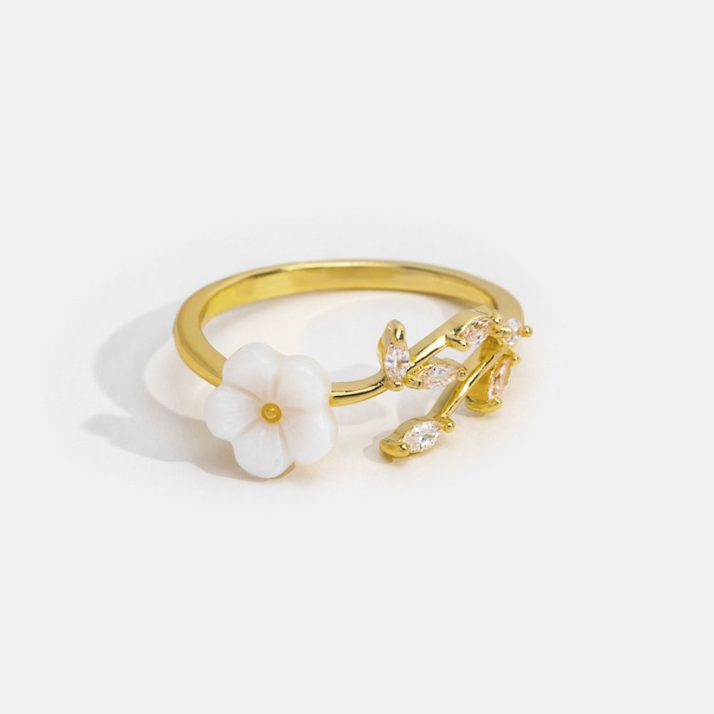 18K Gold Blossom Flower Ring