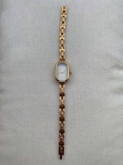 Vintage Gold Minimalist Watch