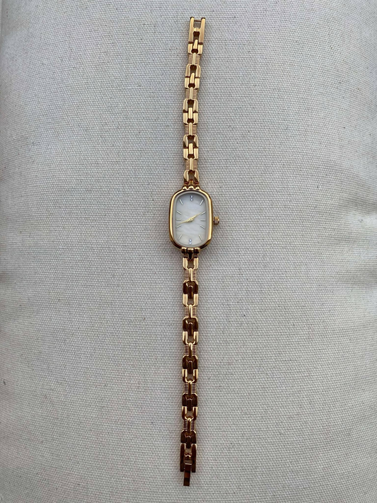 Vintage Gold Minimalist Watch