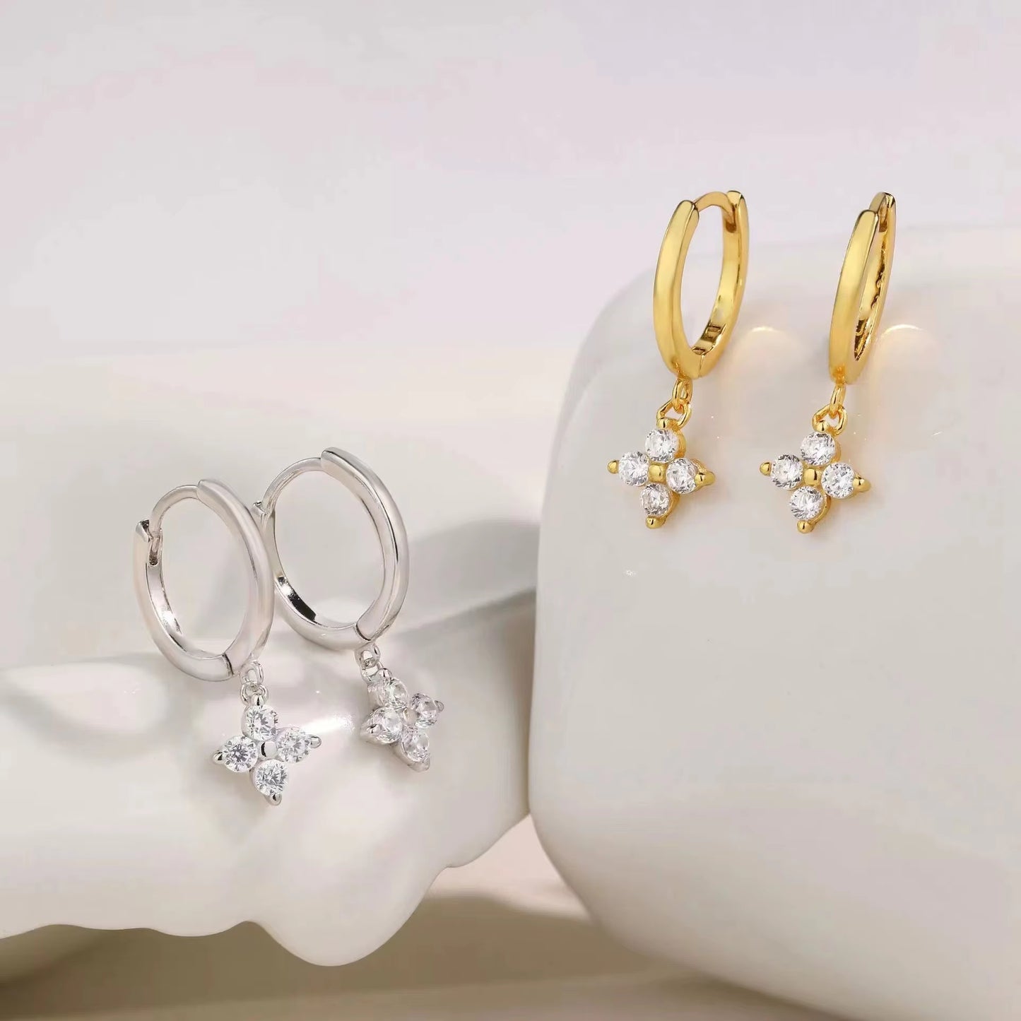 2 Piece Clove Earring Set